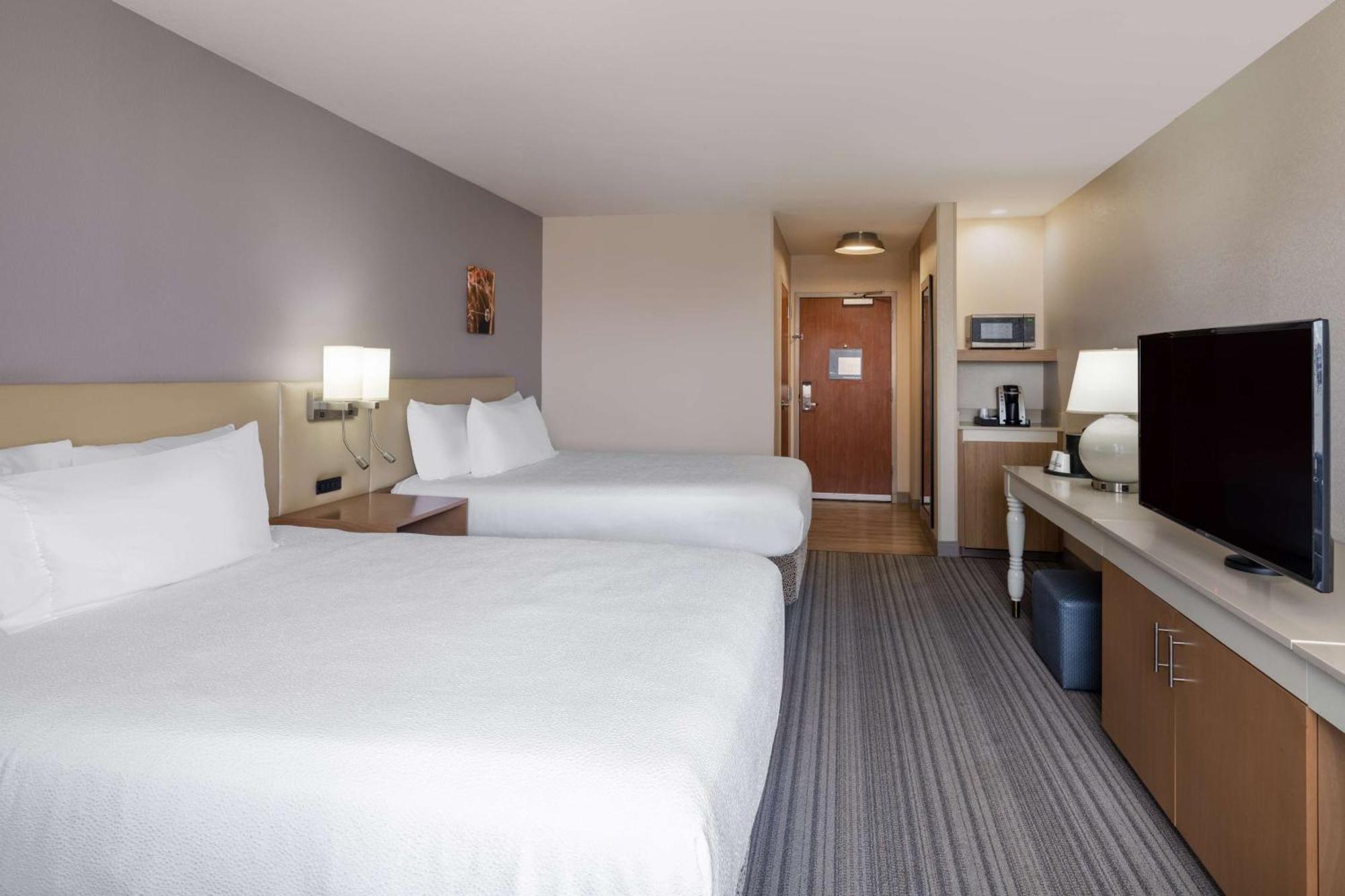 Hilton Garden Inn Bakersfield Exteriér fotografie