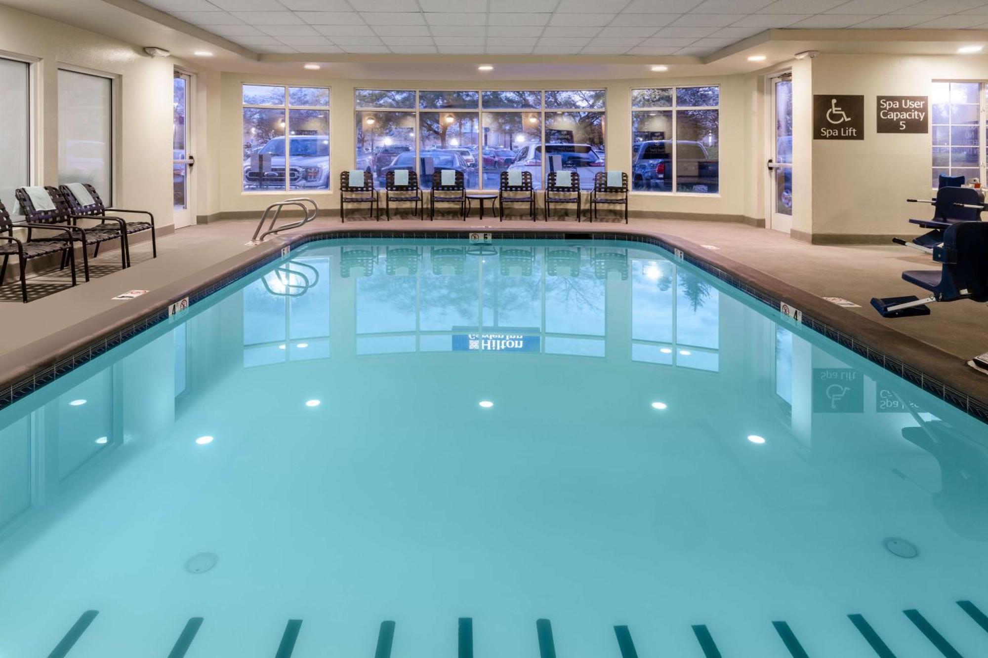 Hilton Garden Inn Bakersfield Exteriér fotografie