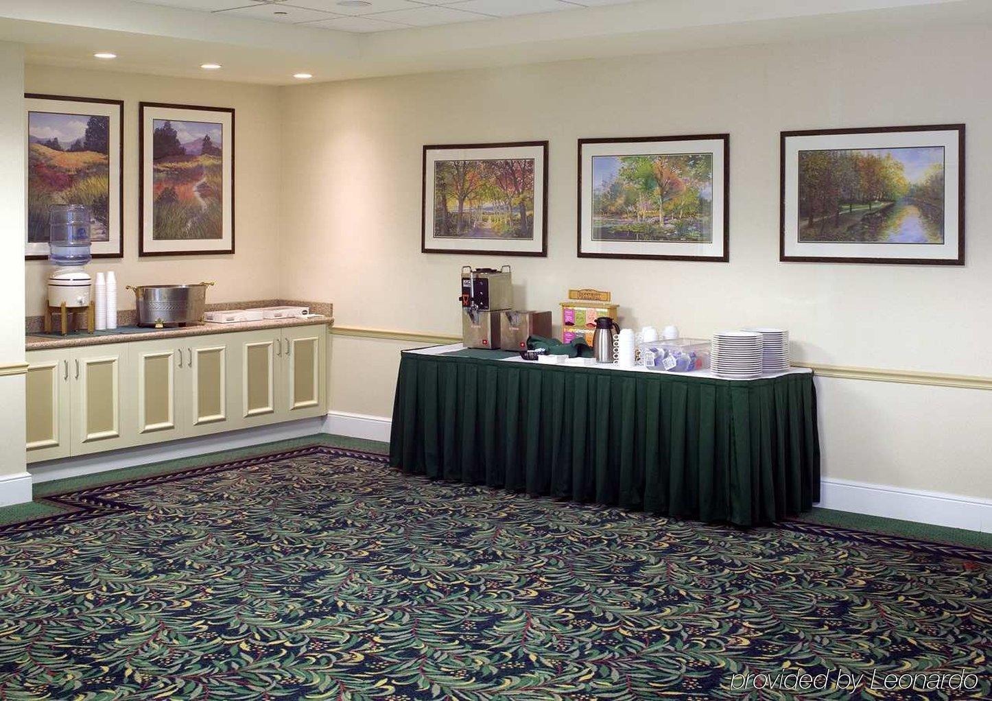 Hilton Garden Inn Bakersfield Restaurace fotografie