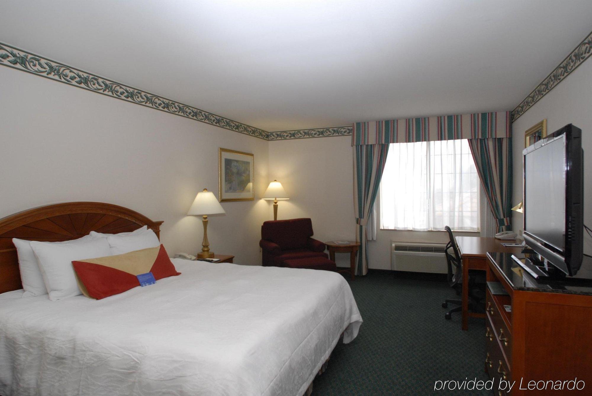 Hilton Garden Inn Bakersfield Pokoj fotografie